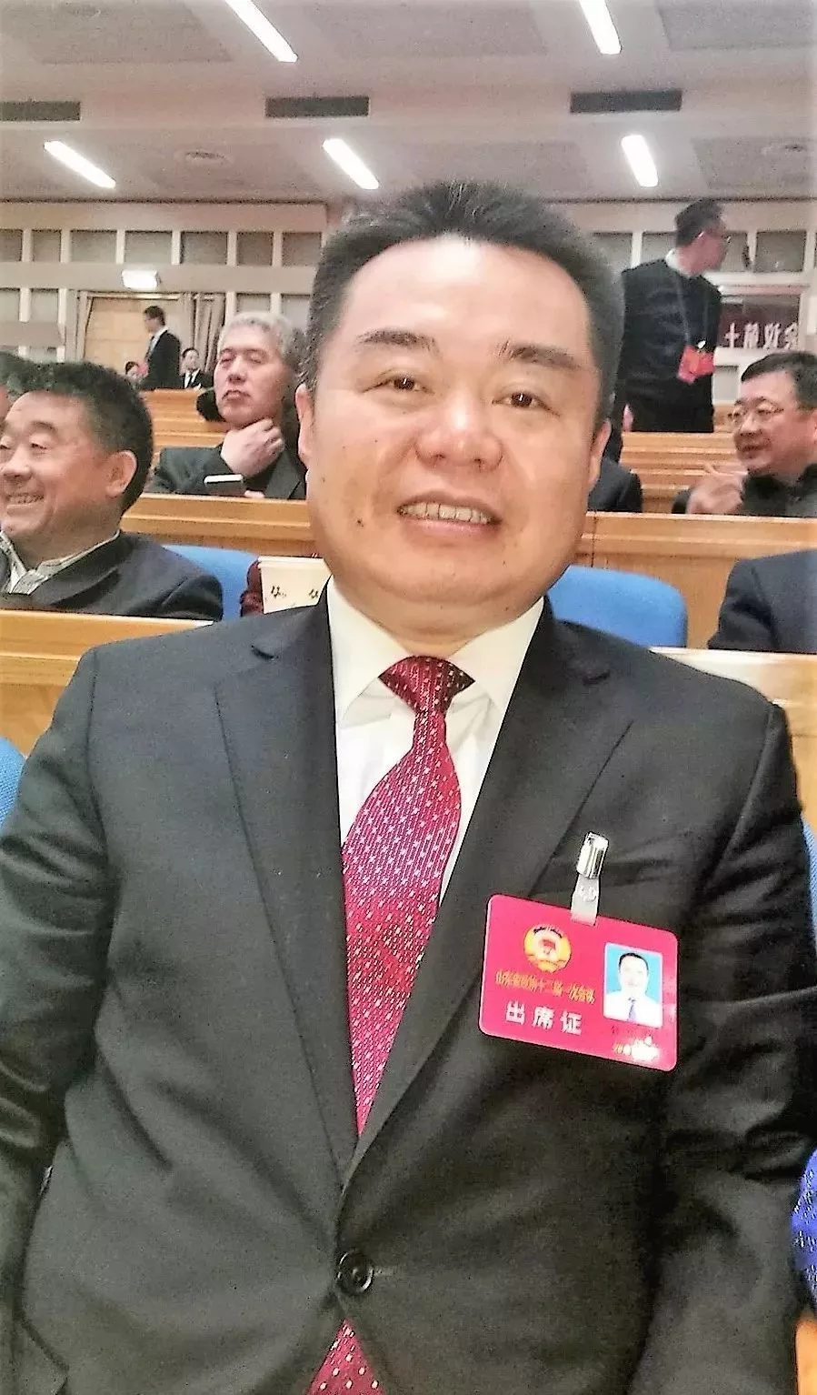 省政协委员,菏泽博爱医院院长钟国栋建议,尽快完善相关法律和制度,在