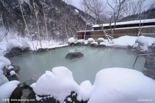 可以一起手牵手去滑雪,泡温泉.02一起暖床,热的更快.