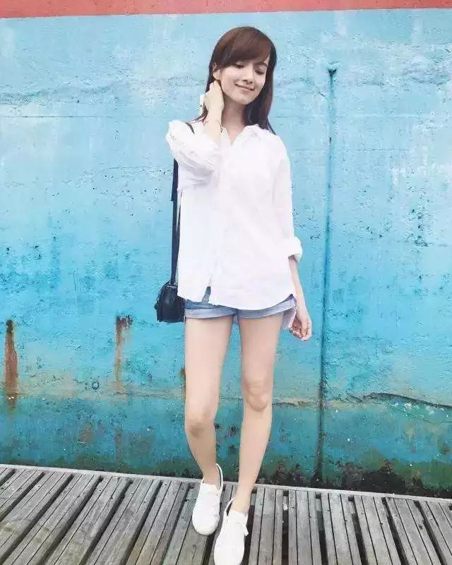 tvb清纯小花陈嘉宝自认是幸运女孩, 由小到大都这么