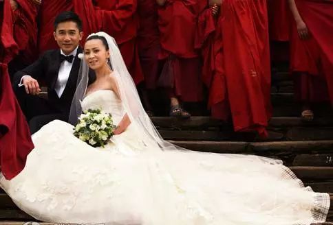 梁朝伟和刘嘉玲在不丹举行婚礼