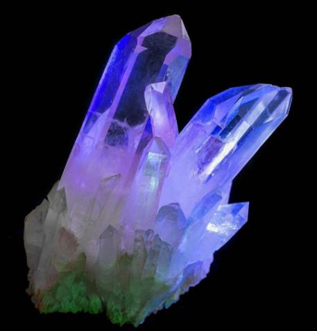 天然水晶的生长需要八千万年,最贵的水晶你知道是哪种