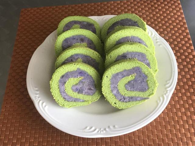 紫薯菠菜蛋糕卷——一道天然的食材,没有添加物,健康又营养小吃