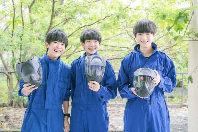 tfboys穿校服似花美男,他们这13套队服你最喜欢哪套?