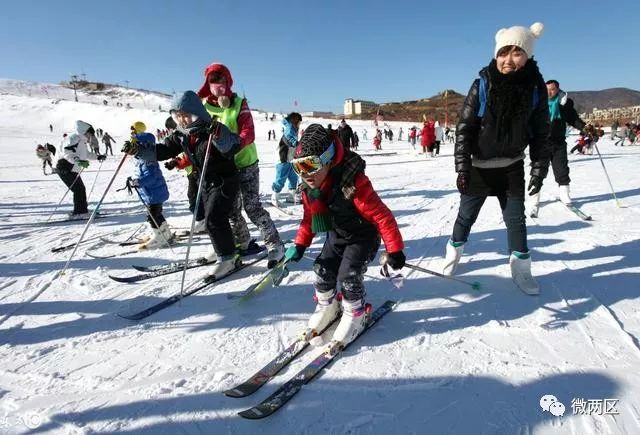 轿子雪山滑雪场明日开业啦