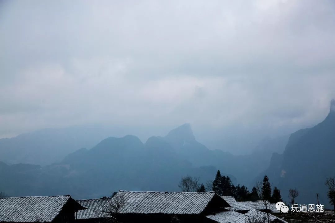 文斗下的雪震惊了全利川