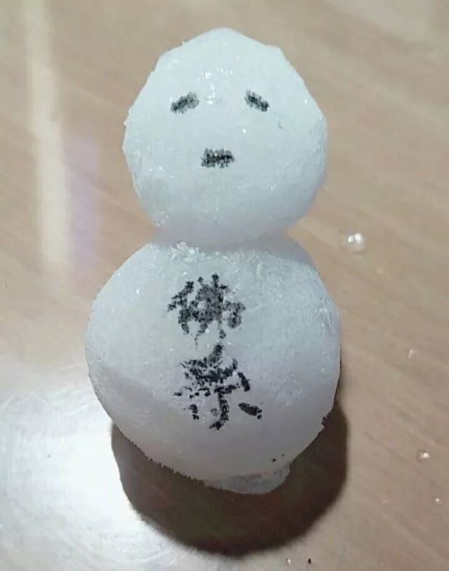 【生活】脑洞大!这些网友的雪人作品,你服不服?