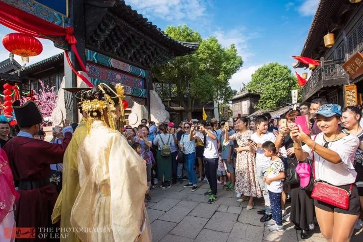 皇帝携贵妃阿哥格格春节摆驾大巡游象山影视城第七届影视庙会倒计时15