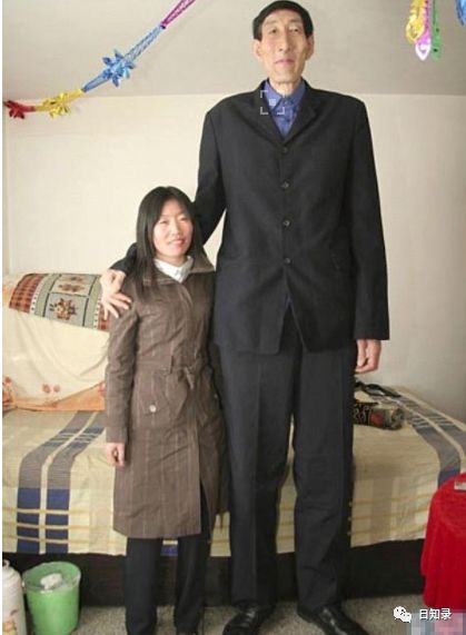 当然,当代中国,也产生过世界第一高人,那就是我国内蒙古人鲍喜顺.