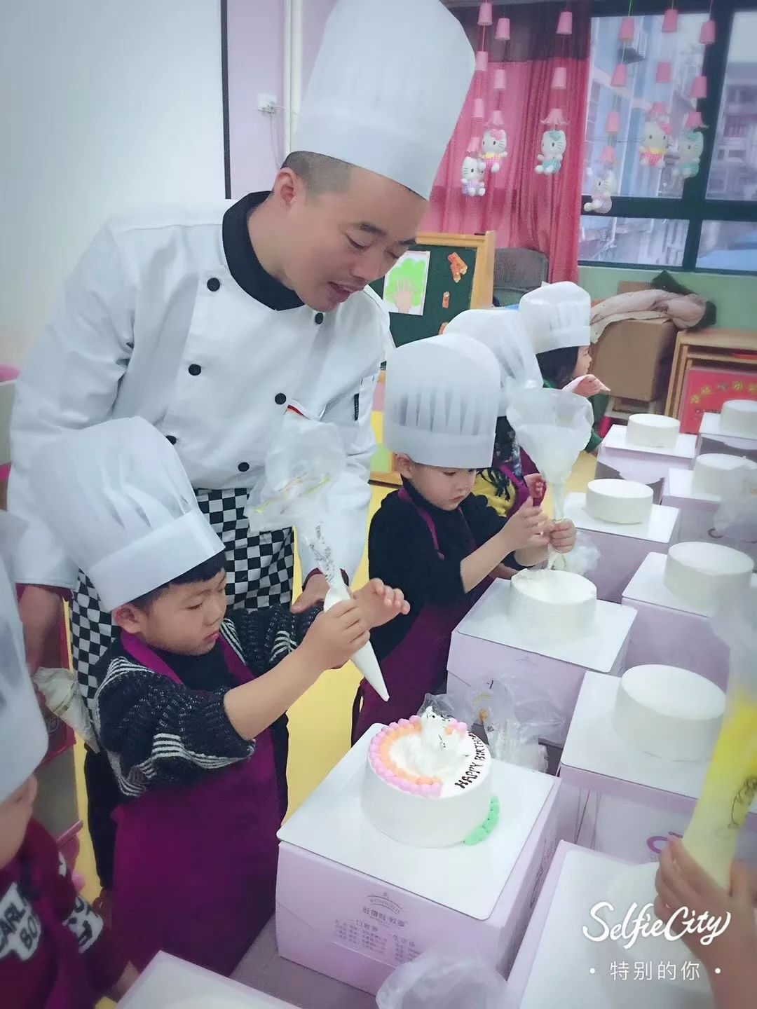 亲子烘焙课|高颜值快手纸杯蛋糕-童游-亲子童游看世界·总有更好的亲子游