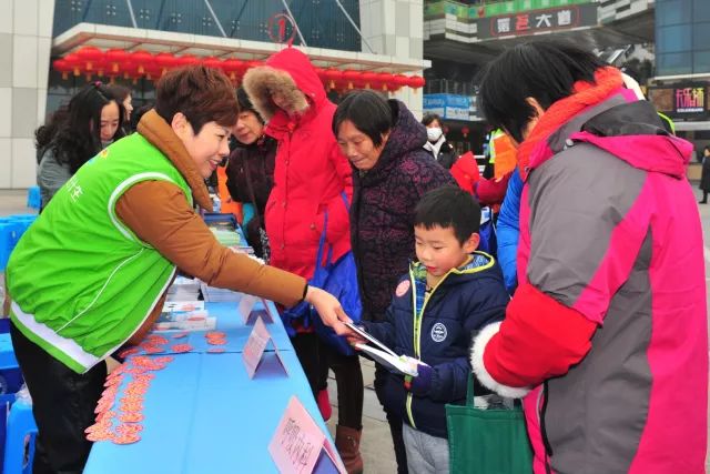 流动人口生育关怀_生育关怀助孕圆梦