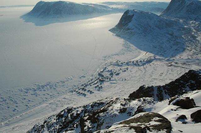 冬天里不仅是神州南方北方有雪景,在我们的远方也有美丽的雪景