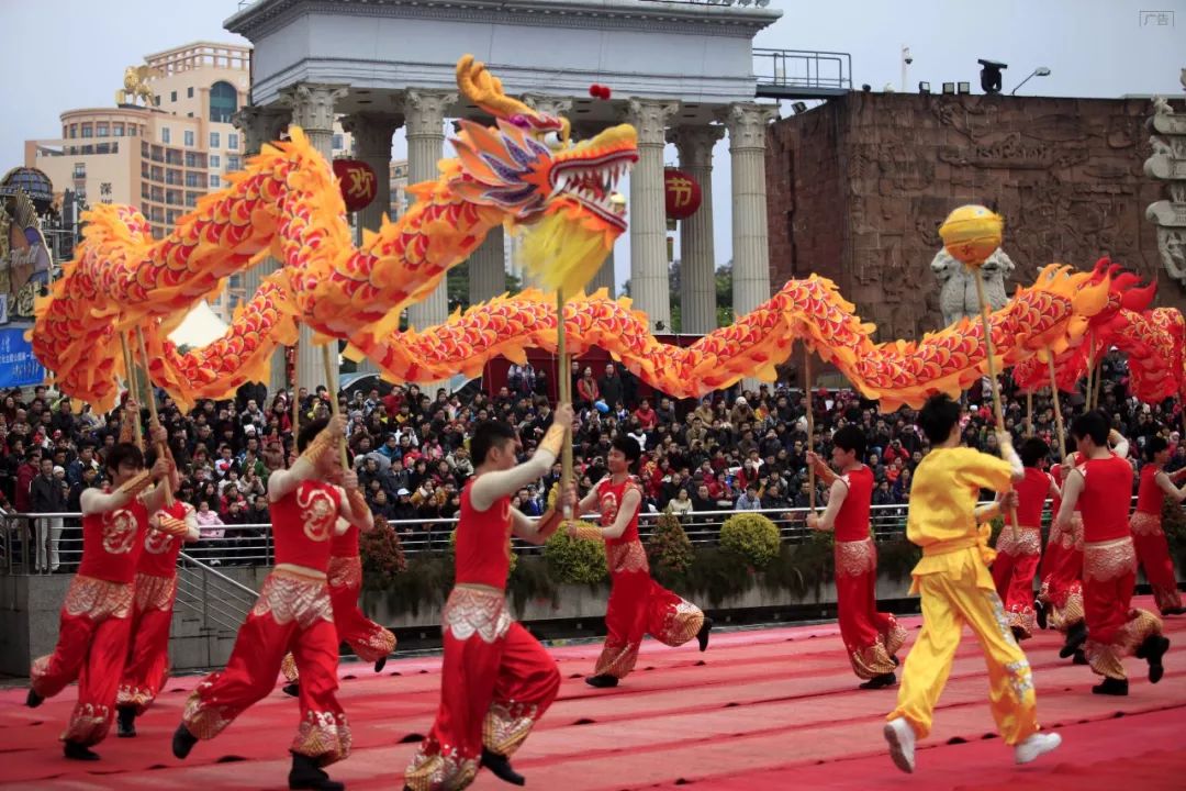 舞龙舞狮迎新年民俗文化在身边