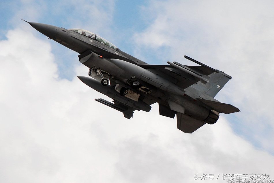 智利空军f-16c/d block 52 战机