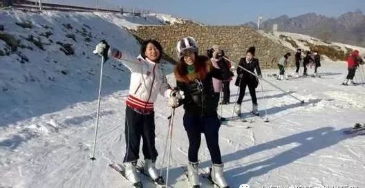 寒假活动2月4日(周日)邯郸永年佛山滑雪场1.