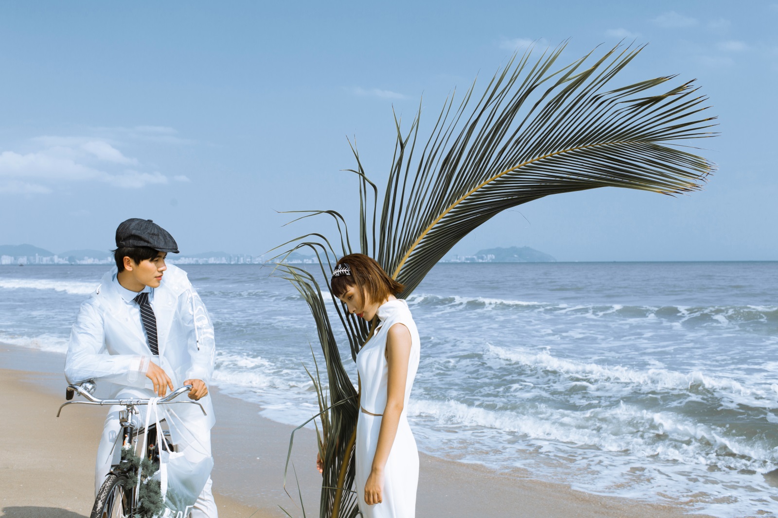 三亚婚纱礼服_三亚婚纱摄影