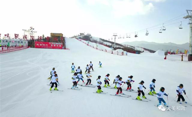 临夏和政:松鸣岩国际滑雪场热"雪"沸腾