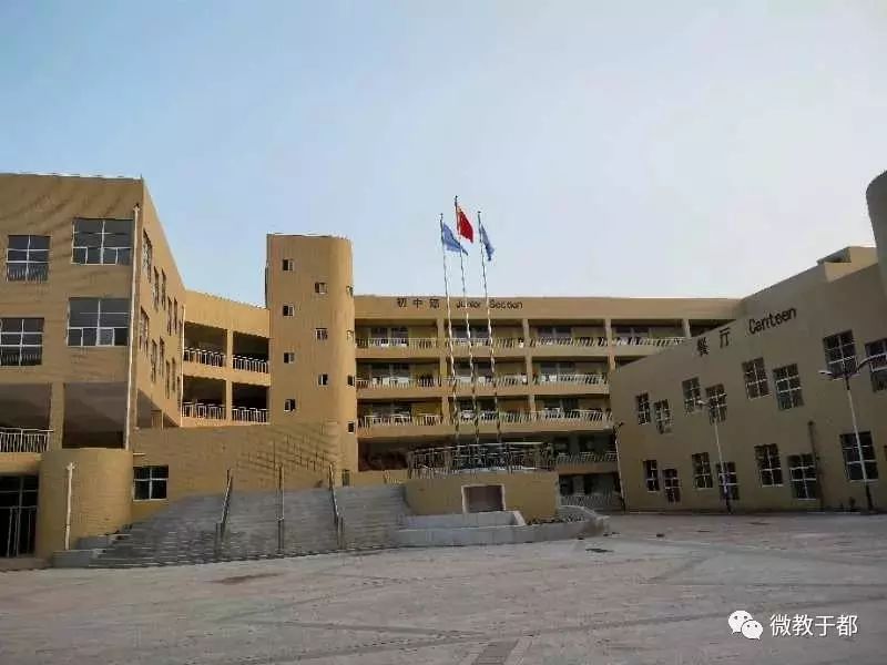 给力于都县大力推进城区学校项目建设孩子们上学更加方便了