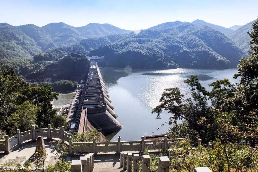 石龙坝水电站,丰满电站,水丰电站,佛子岭水库大坝,三门峡水利枢纽等五