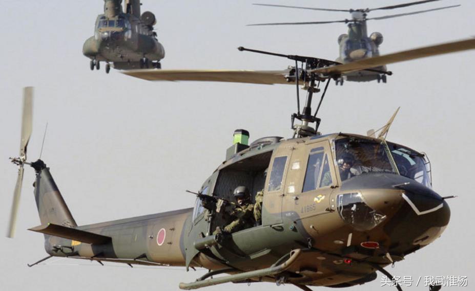 日本陆上自卫队直升机参加作战演练