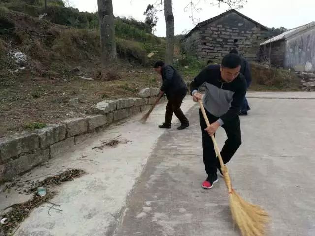 雷岭总人口_雷岭镇东老小学图片