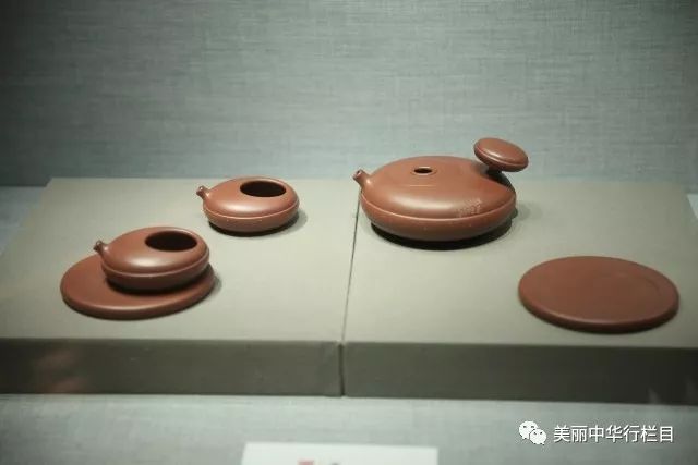 怡墨研砂吴鸣作品展在恭王府博物馆举行