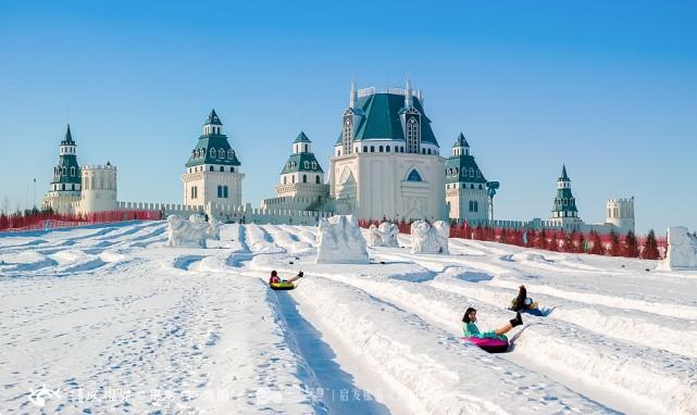 哈尔滨呼兰河口全国最大的冰雪乐园跟随童话精灵寻梦冰雪奇缘