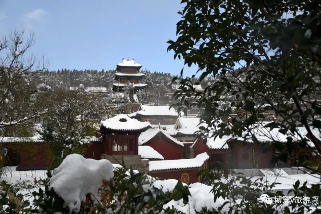 明清时期,月山寺鼎盛,规模宏大,分东,西,中三个院落,有房舍千余间