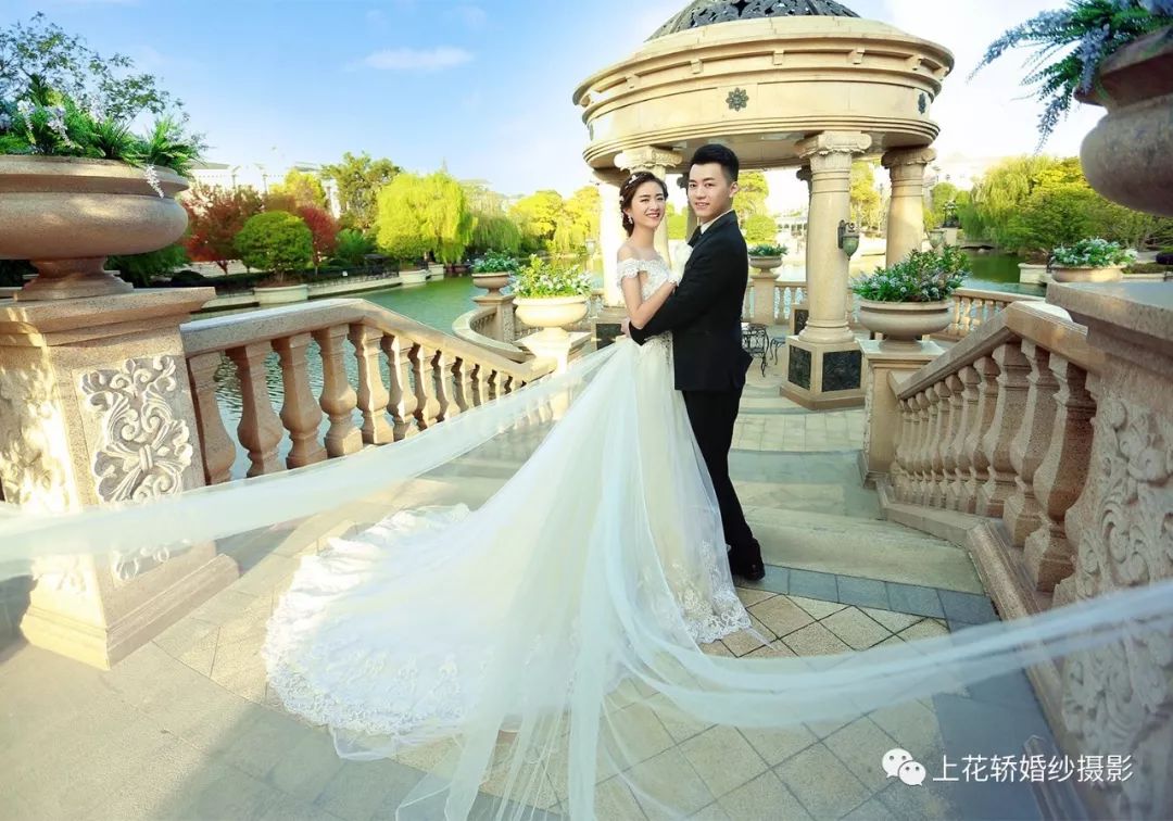 张玉&王小楠 要结婚了,上花轿婚纱摄影全体员工祝福 你们 新婚快乐