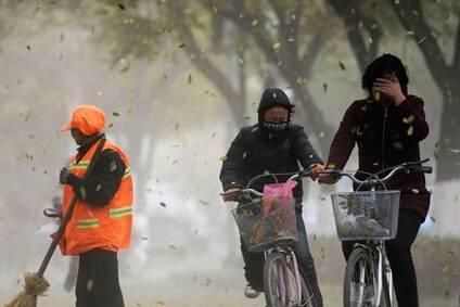 结果第二天,又是刮风 大雨的组合套餐.