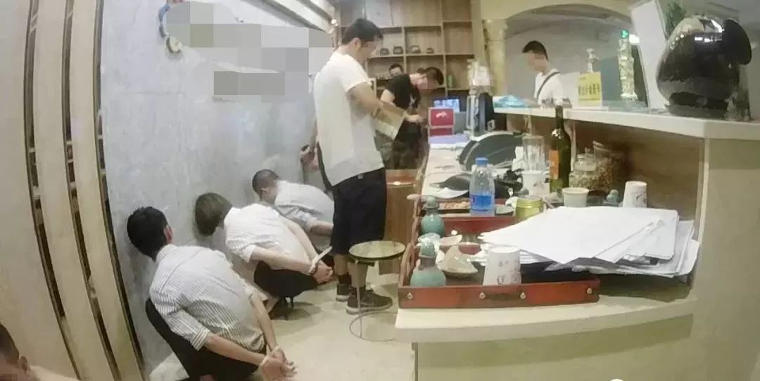 遂宁这个名为酒店实为卖淫的窝点,被民警成功打掉,成功抓获17人!