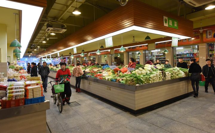 在7家星级文明规范市场中,新增的有5家,其中瑞安市花园菜市场为省四
