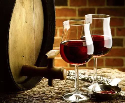 如何辨别灌装葡萄酒和原装原瓶进口葡萄酒