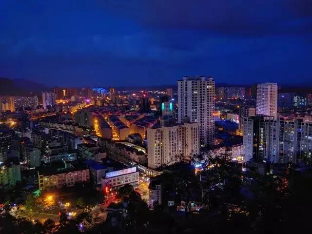 贵港的gdp会超过梧州吗_我国西部第一大内河港口城市,创造上千亿GDP,人均收入却倒数