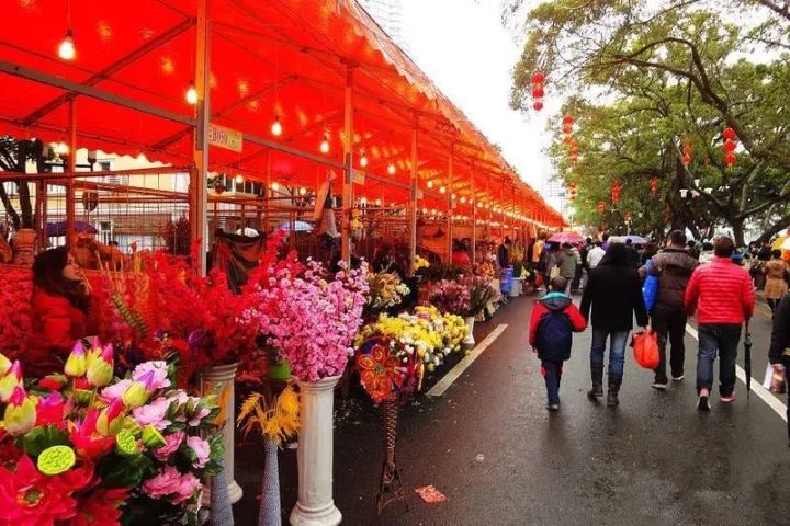 其中,行花市,逛花街是春节传统,最受广佛街坊喜爱!