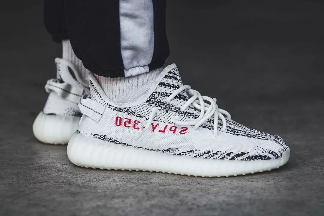 1,yeezy 350 v2 zebra(白斑马)