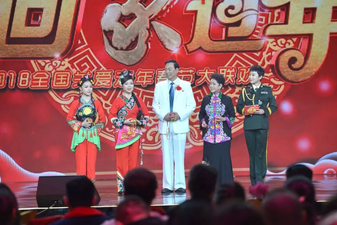 王馥荔京歌演唱《咏梅》满都拉等呼麦表演《快马》胡松华携弟子