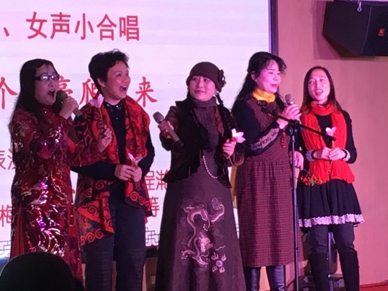 《芳华》表演:蓝焱,邹安音等诗朗诵《诗意中国》朗诵:谭萍,琚雪,泣梅