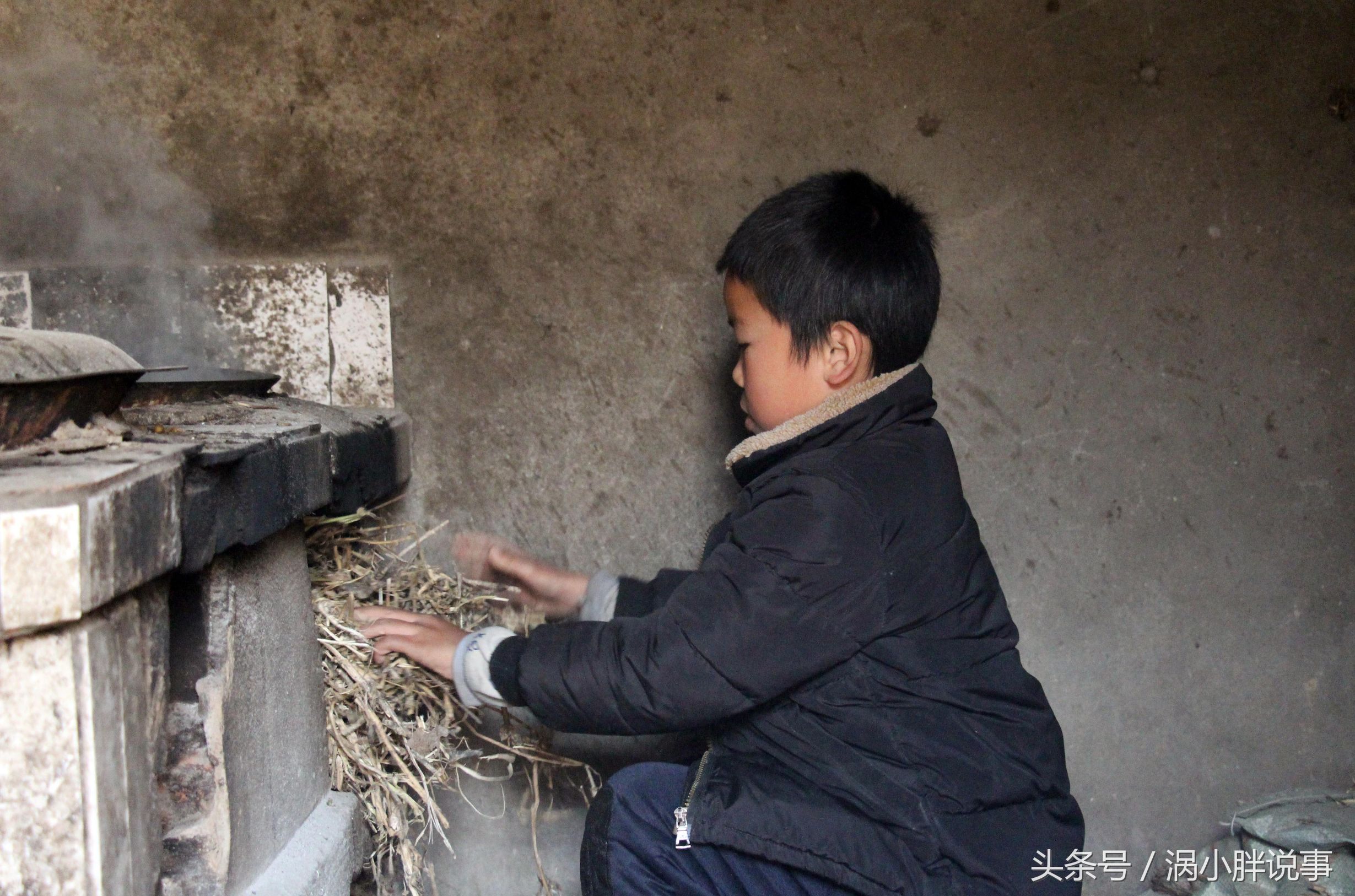 "王二顺介绍,他们一家三口人全部都是残疾人,心里特别难过.