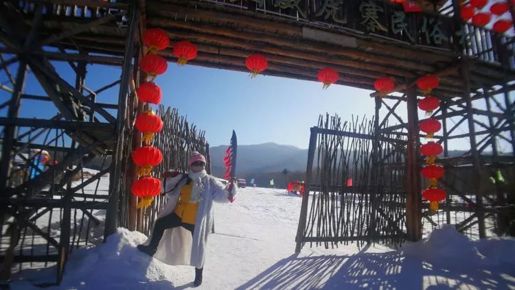 凤凰山民俗村:古老的雪,年轻的情;黑龙江冬季又一个最值得去的地方