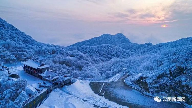 【美景】当雪邂逅擂鼓台