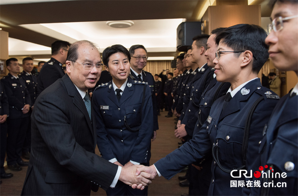 香港特区政府政务司司长张建宗恭贺香港警察学院结业学员(香港特区