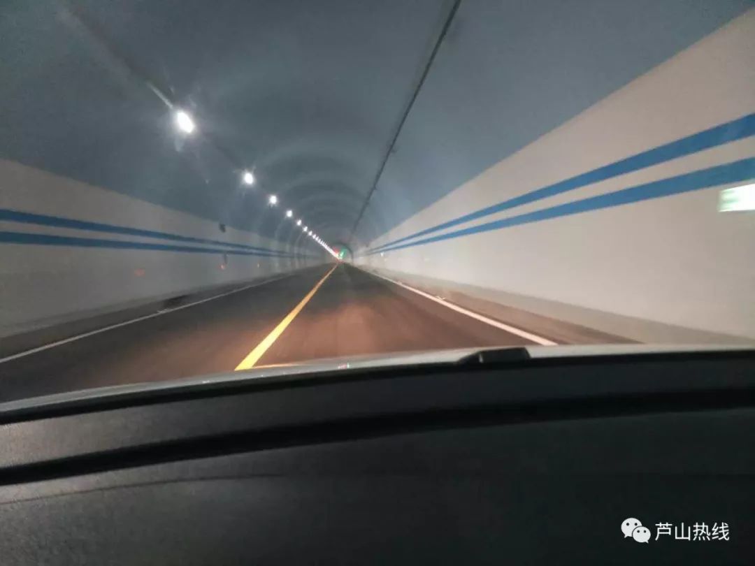 芦山镇西山隧道今天下午正式通车啦!