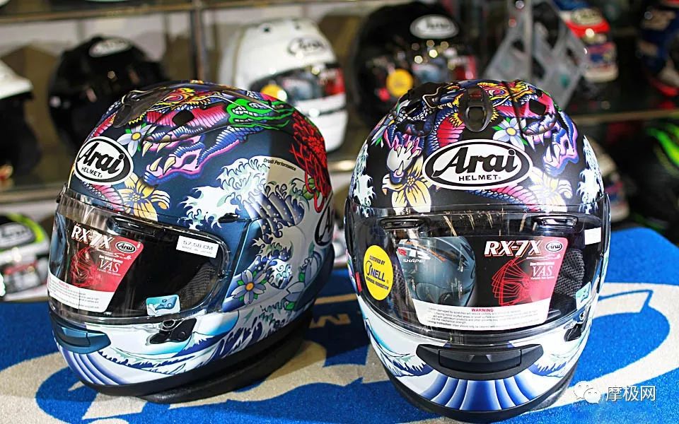 极具日本风格的浮世绘头盔:arai rx-7x oriental