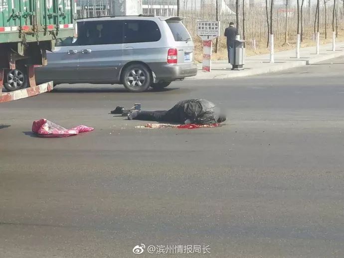 痛心!惠民大济路发生车祸,一男子被大货车碾压身亡!