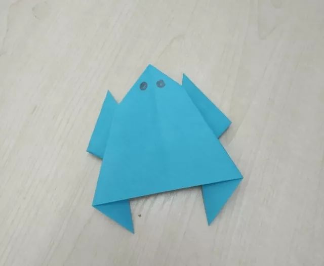 折纸丨3款可爱的小青蛙, 其中1只会蹦跶(小/中/大班不