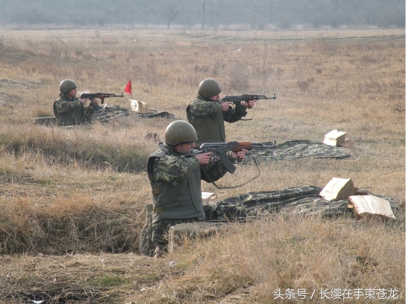 ak步枪站姿射击