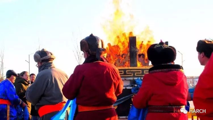 【传统传承】2月8日,集宁纳尔松风情园广场将举行蒙古族传统祭火仪式!