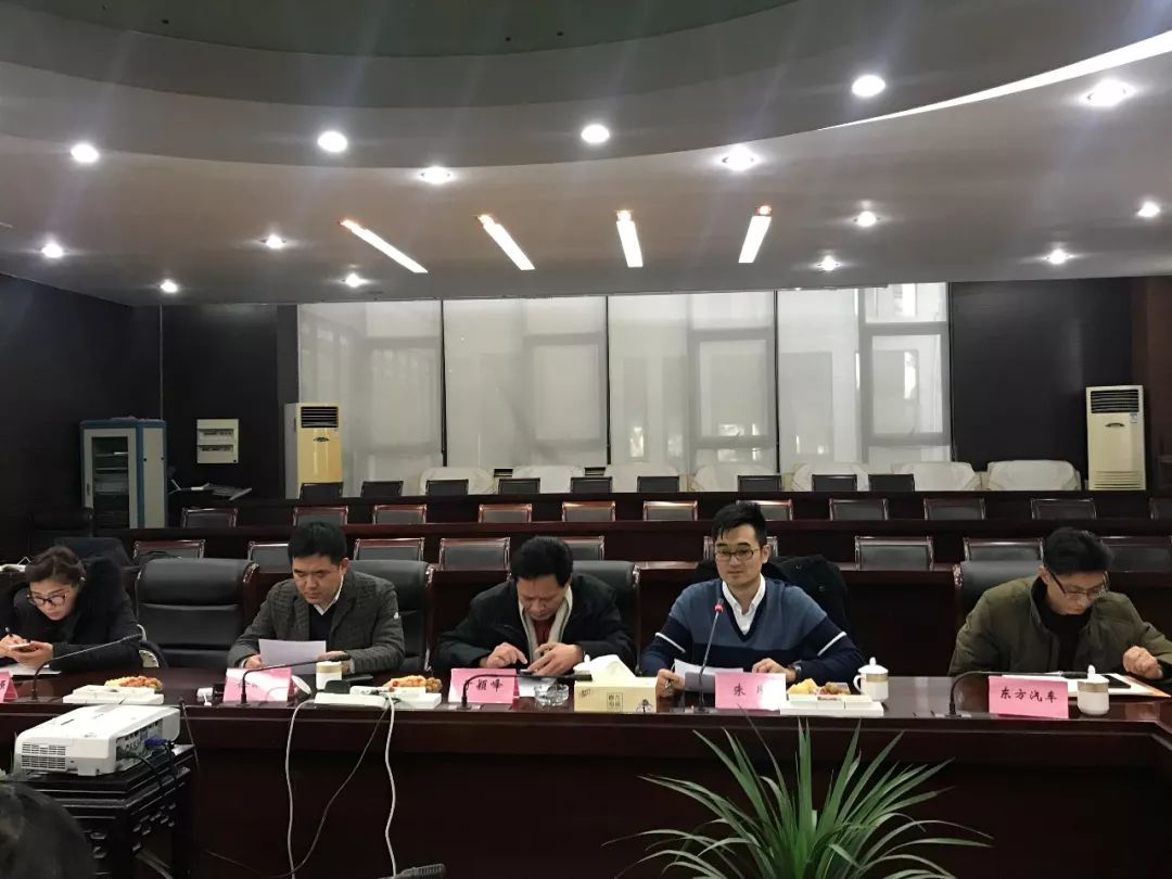 无锡新能源商会秘书长朱刚会上,与会会员企业代表还交流了各自企业