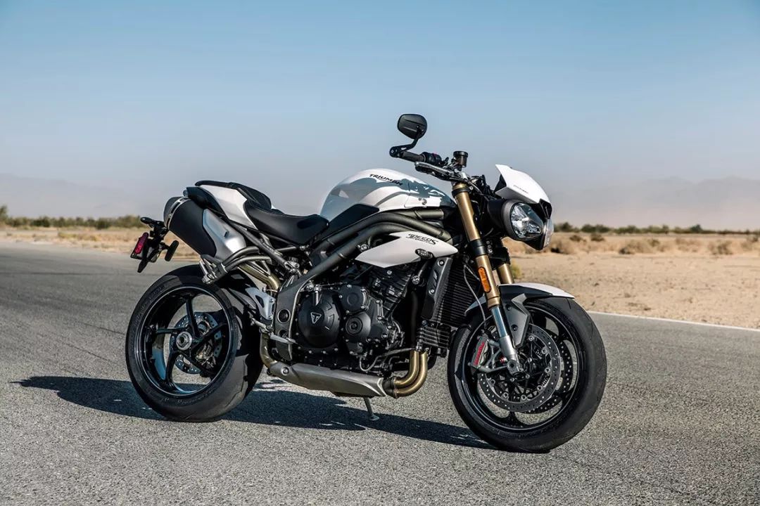 凯旋发布新一代 speed triple 1050 旗舰级街车