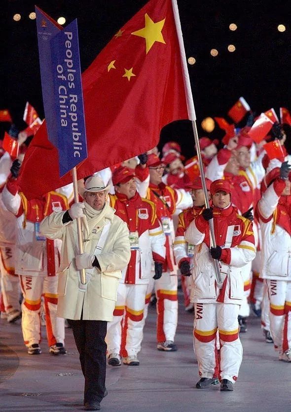 周洋将在平昌扛起五星红旗,盘点历届冬奥会中国代表团